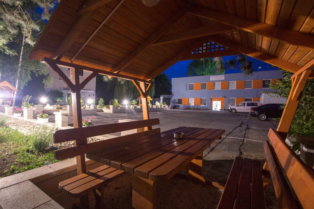 Agro Complex Apartments Nitra Zewnętrze zdjęcie
